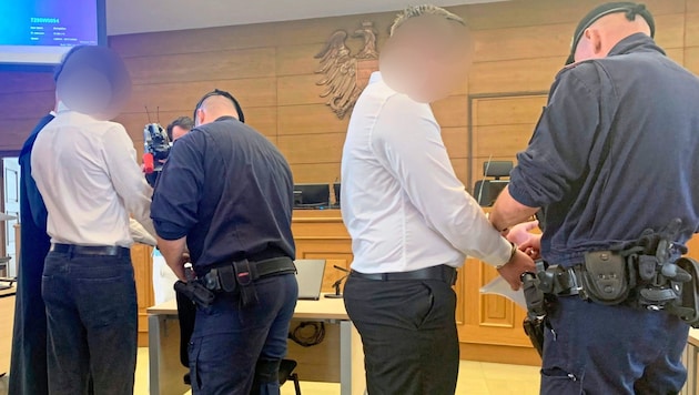 The two young adults are on trial today, Tuesday. (Bild: Wassermann Kerstin)