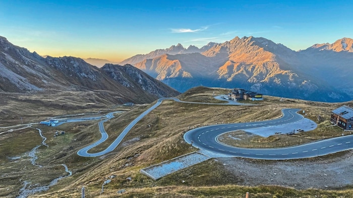 Wer die Großglockner Hochalpenstraße fährt, sollte nicht nur die Straße, sondern vor allem die ...