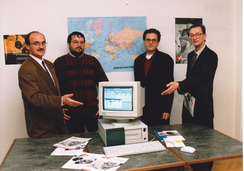 First PC was donated in 1995 (Bild: Ärzte ohne Grenzen)