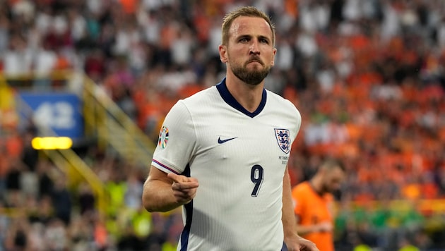 Harry Kane traf gegen die Niederlande per Elfmeter zum 1:1. (Bild: AP ( via APA) Austria Presse Agentur/ASSOCIATED PRESS)