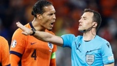 Virgil van Dijk übte nach Spielende harte Kritik an Schiedsrichter Felix Zwayer. (Bild: ASSOCIATED PRESS)