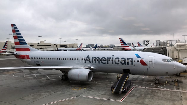 Az American Airlines Boeing 737-800-as repülőgépe (Bild: APA/AFP)