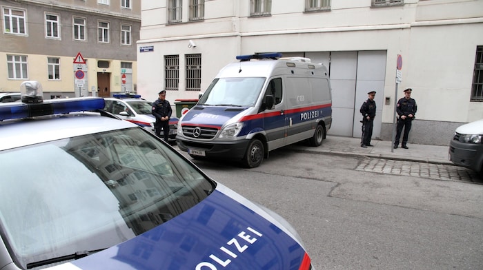 Im Polizeianhaltenzentrum am Hernalser Gürtel in Wien wurde einer der Planer eines Anschlags auf den Stephansdom tot gefunden. 