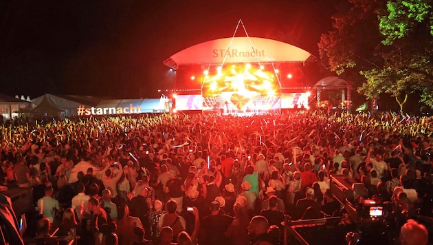 Year after year, the stars and starlets of the music scene come together on the Starnacht stage in Klagenfurt's Ostbucht. (Bild: Rojsek-Wiedergut Uta)