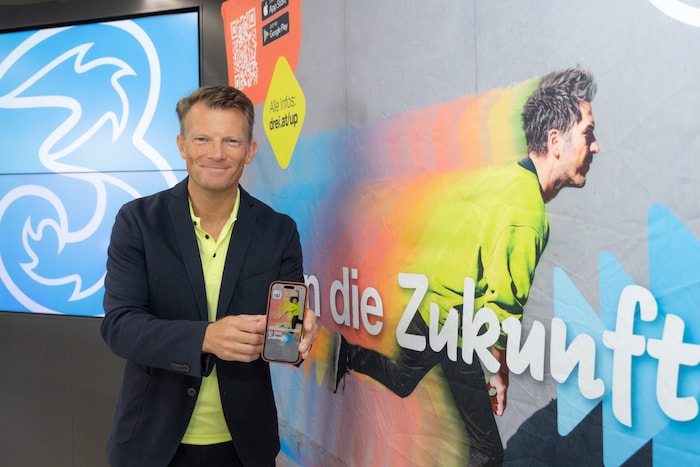 "As of today, we are retiring the discounters," explains Günter Lischka, CCO of Drei.