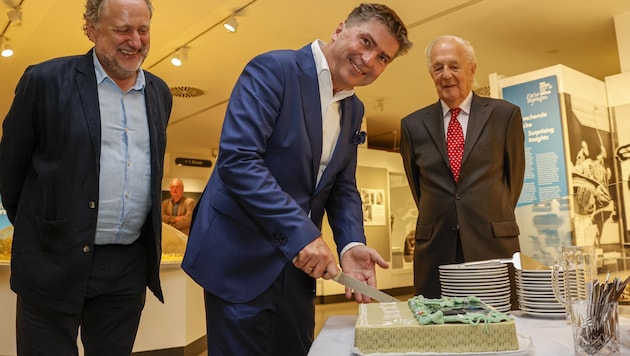 Three generations of Haus der Natur directors came to the party (from left): Norbert Winding, Robert Lindner and Eberhard Stüber. (Bild: Tschepp Markus)