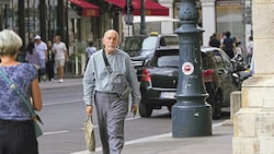 Schauspieler John Malkovich auf geheimer Mission in Wien.