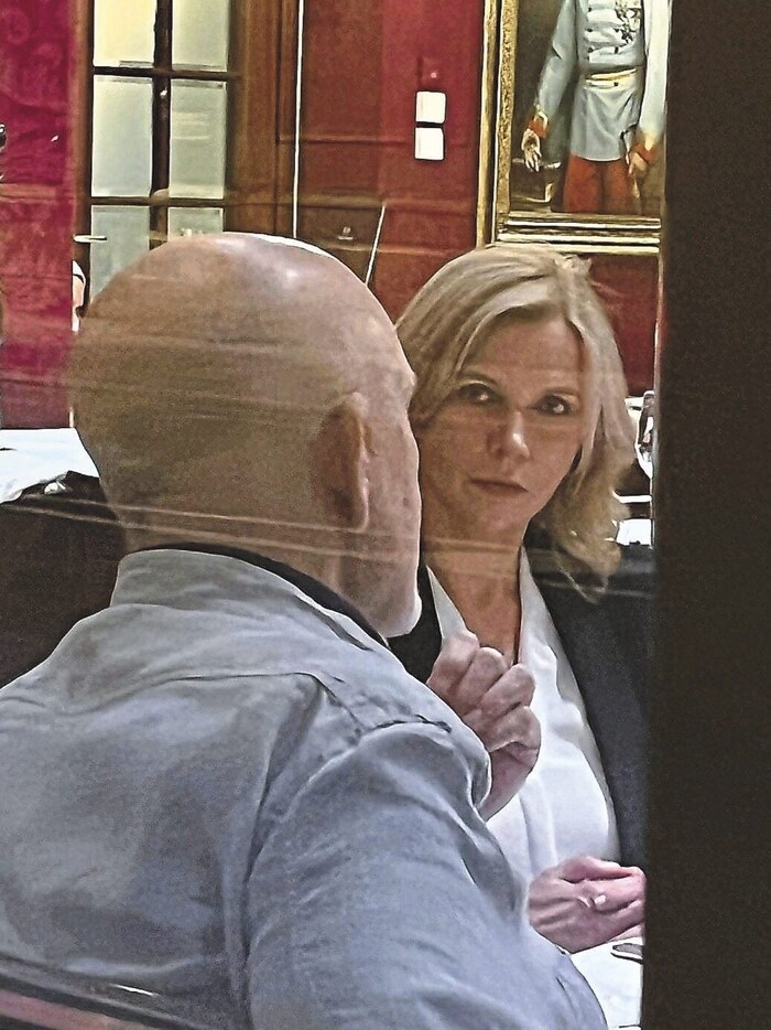 Mit Schauspielerin Veronica Ferres traf er sich gleich nach der Vorstellung.