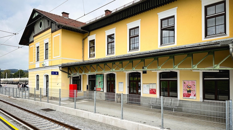 1969 zog Gertrud Kinz in das Bahnhofsgebäude ein.   (Bild: Wenzel Markus)