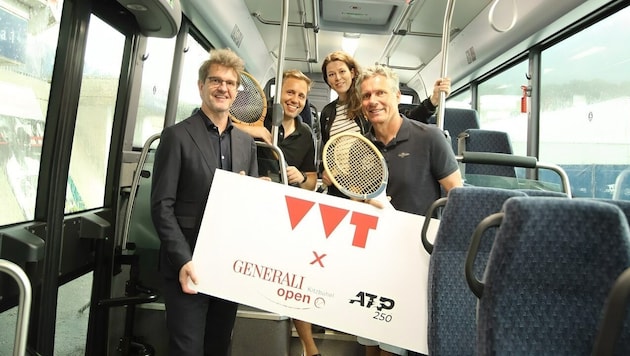 Alexander Jug (GF VVT), Florian Zinnagl (GF Generali Open), Birgit Schmoltner (Leitung Kommunikation VVT), Markus Bodner (Veranstalter Generali Open). (Bild: VVT)