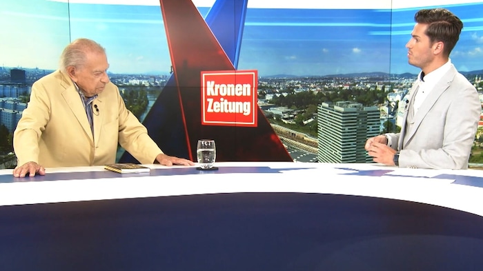 Paul Lendvai, Publizist & Osteuropa-Experte im krone.tv Talk mit Moderator Jürgen Winterleitner.