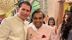 Sebastian Kurz mit Mukesh Ambani, indischer Unternehmer und Vorstandsvorsitzender des Konglomerats Reliance Industries (Bild: privat)