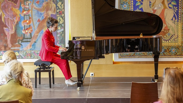 Pianistin Julianna Awdejewa spielte auf dem Flügel Chopin (Bild: Tschepp Markus)