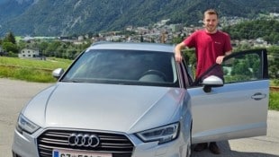 Florian Wöll mit seinem inzwischen reparierten Audi.
