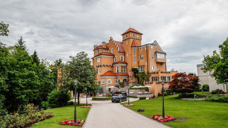 Beliebter Promi-Hotspot: Das Schloss Mönchstein (Bild: Tschepp Markus)