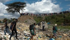 Auf dieser Müllhalde in einem Slum von Nairobi wurden die verstümmelten Frauenleichen gefunden. (Bild: AFP/Simon Maina)