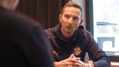 Salzburg-Trainer Pep Lijnders hat nur drei Spieler im Kader, die für den ÖFB auflaufen könnten. (Bild: Tröster Andreas/Kronen Zeitung)