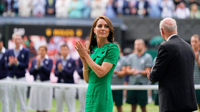 Herzogin Kate kommt zum Finale.