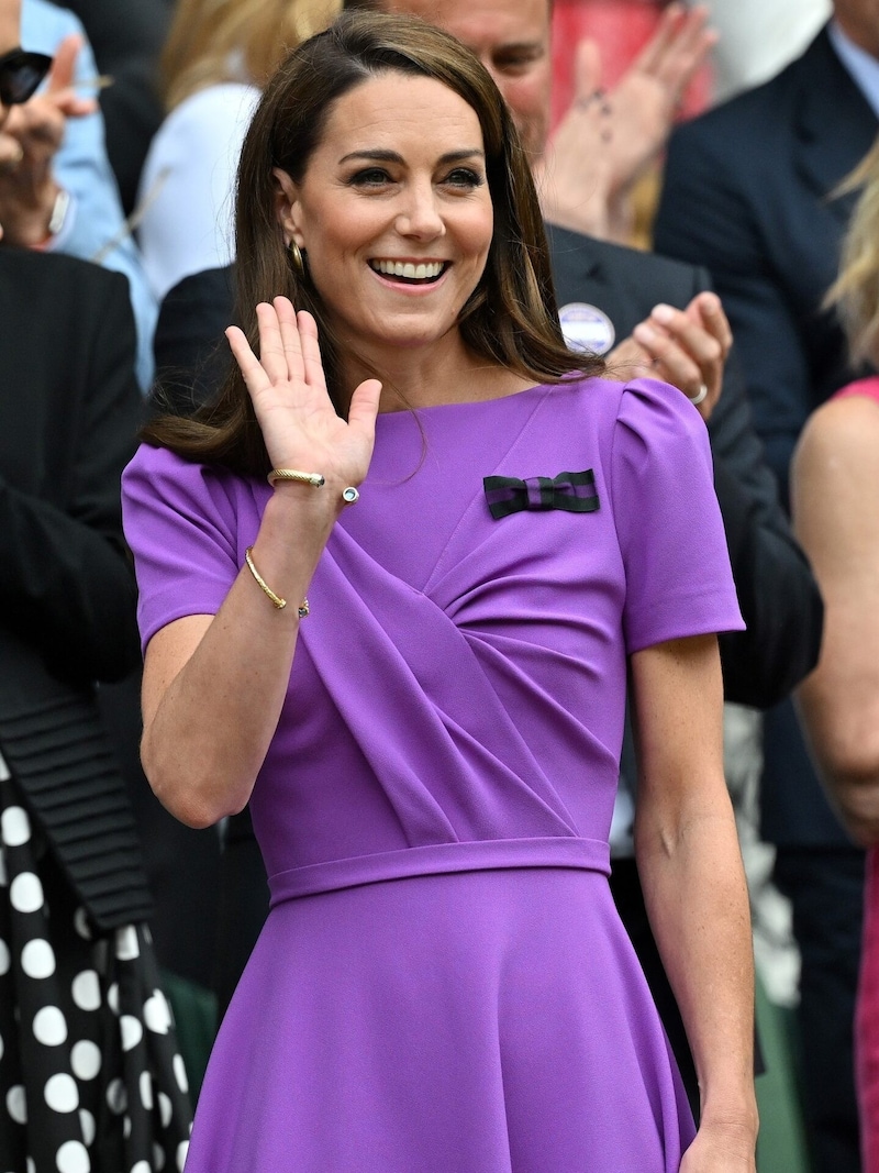 Prinzessin Kate freute sich sichtlich über den herzlichen Empfang in Wimbledon. (Bild: APA/AFP/ANDREJ ISAKOVIC)