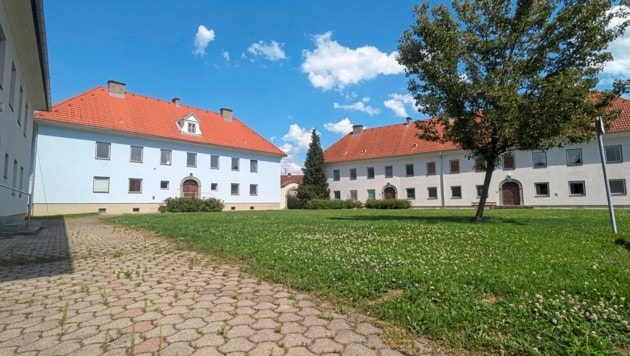 Diese historischen Gebäude in St. Veit sollen laut Gewinnerkonzept bald nicht mehr hier stehen. (Bild: Felix Justich)