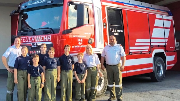 Ein Fest mit einer Schauübung der Jugendfeuerwehr war zum großen Feuerwehrjubiläum in St. Jakob im Rosental geplant, dann mussten die Kameraden mit dem frisch gesegneten Tanklöschwagen gleich zu einem Einsatz fahren. (Bild: Sobe Hermann/Hermann Sobe)