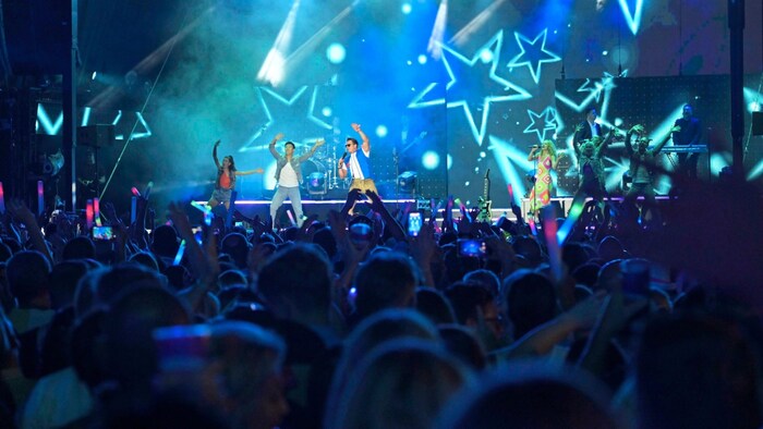 Full stands are obviously not desirable.