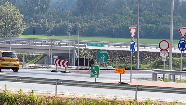 In Hungary, construction of the M 85 highway is progressing. (Bild: Reinhard Judt/Reinhard Judt, Krone KREATIV)