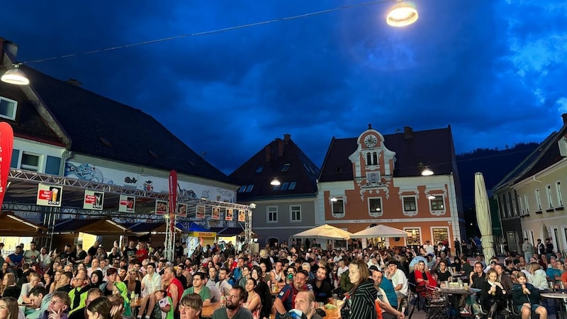 Bummvoller Hauptplatz auch beim Finale in Kapfenberg. (Bild: Natascha Leitner)