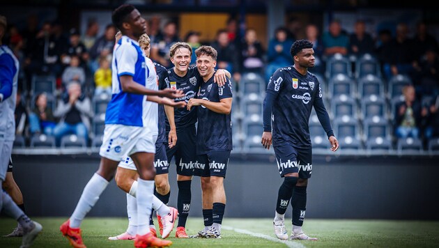 Koller, Kronberger und Co. jubelten über den 1:0-Erfolg gegen GC Zürich. (Bild: Verein/Selina Meier)