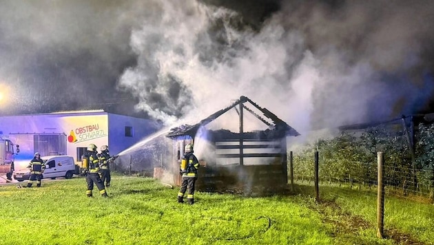 The firefighting operation was triggered by lightning. (Bild: Stadtfeuerwehr Weiz)