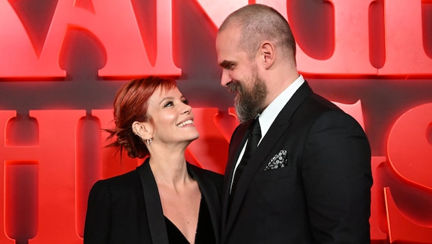 Lily Allen and David Harbour have been together since 2019 and married since 2020. (Bild: APA/AFP/JUSTIN TALLIS)