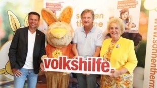 Burgenland Tourismus Chef Didi Tunkel, Sonnentherme- Geschäftsführer Werner Cerutti und ...