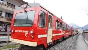 Die roten Diesel-Garnituren werden irgendwann Geschichte sein, doch die Details sind nach wie ...