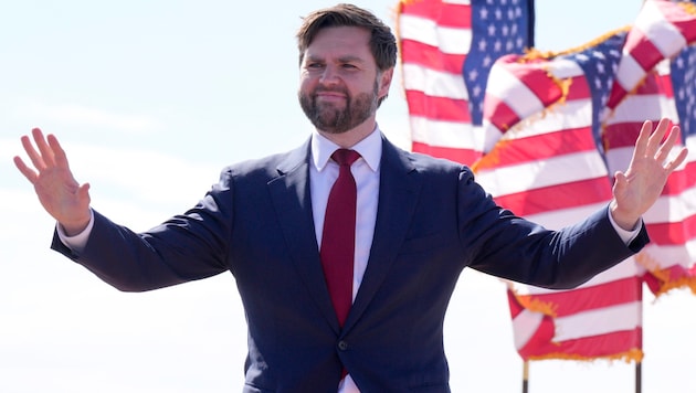 Once a great critic of his new boss, J.D. Vance is even more radical in some of his views than Donald Trump. (Bild: ASSOCIATED PRESS)