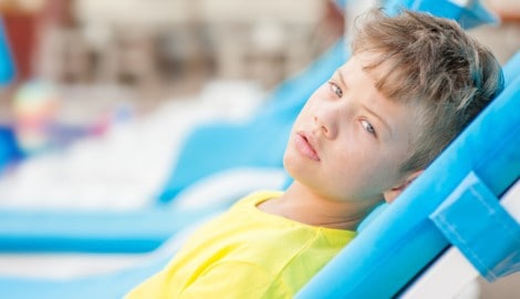 Etwas gebrochen, krankes Kind: Es kann schnell gehen, dass man im Urlaub ärztliche Hilfe ...