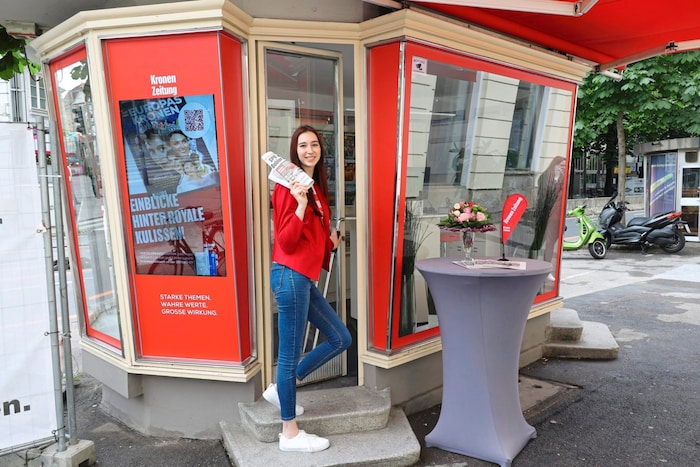 Drop by the kiosk on Thursday or Friday!