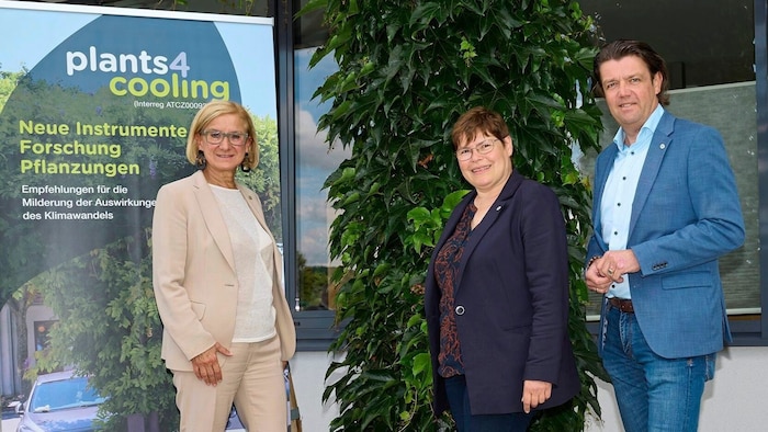 Garden experts Christa Lackner and Matthias Wobornik - pictured here with the provincial ...