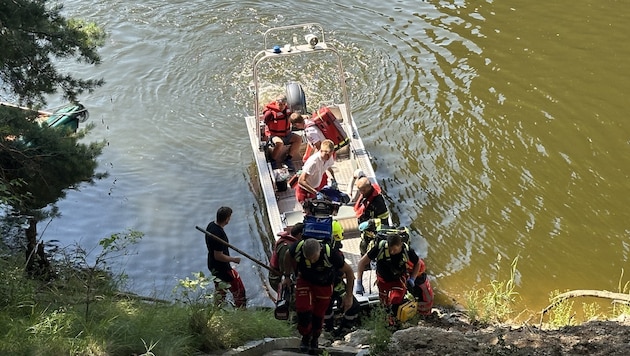 Die Einsatzkräfte kämpften am Stausee Ottenstein vergebens um das Leben des 72-Jährigen. (Bild: FF Friedersbach)