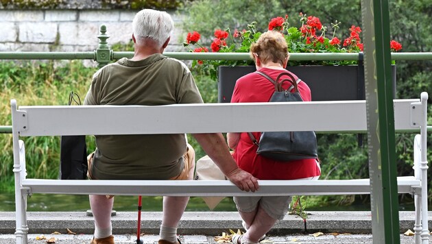 On average, men receive almost twice as much pension as women. (Bild: Wolfgang Spitzbart)