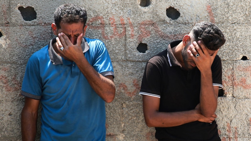 Desperate Palestinians (Bild: AFP/Bashar Taleb)