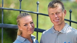 Springreiter Max Kühner mit seiner Ehefrau Liv, die eine exzellente Dressurreiterin ist.