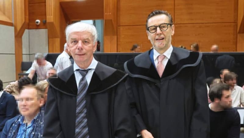 Albert Heiss (left) and Mathias Kapferer, the accused's defense attorneys. (Bild: Birbaumer Christof/Krone KREATIV)