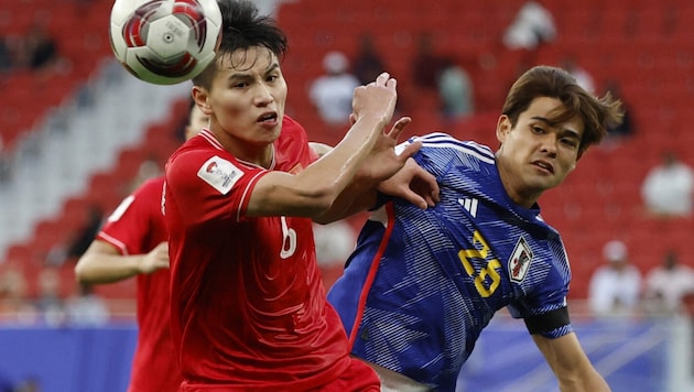 Kaishu Sano (hier im blauen Dress bei einem Ländermatch gegen Vietnam) wurde in Tokio verhaftet. (Bild: AFP)
