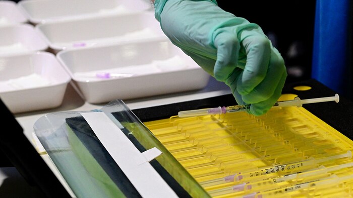 An increase in coronavirus infections is expected again after the vacations. Vaccination reduces ...