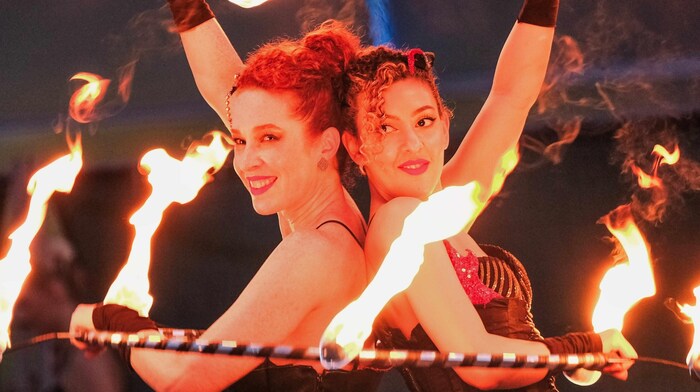 Feuershows gibt es ab 20 Uhr am Haupt- und Pfarrplatz.