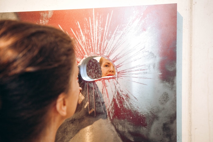 „Spieglein, Spieglein an der Wand“ heißt es bei „Mirror Mirror“
