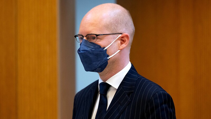 Second defendant Oliver Bellenhaus has earned himself the status of a key witness. (Bild: APA/dpa/Sven Hoppe)