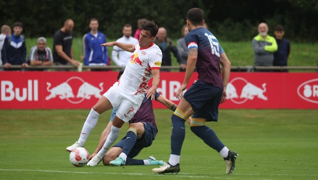 Nicolas Capaldo (left) and Co. struggled in the first half against Rijeka. (Bild: Tröster Andreas)