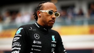 Lewis Hamilton muss aus der Boxengasse starten. (Bild: AFP/GETTY IMAGES/Chris Graythen)