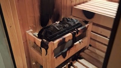 Hotelgäste dürfte in der Sauna in ihrem Zimmer Kleidung zum Trocknen aufgehängt haben. (Bild: Freiwillige Feuerwehr Zell/See)